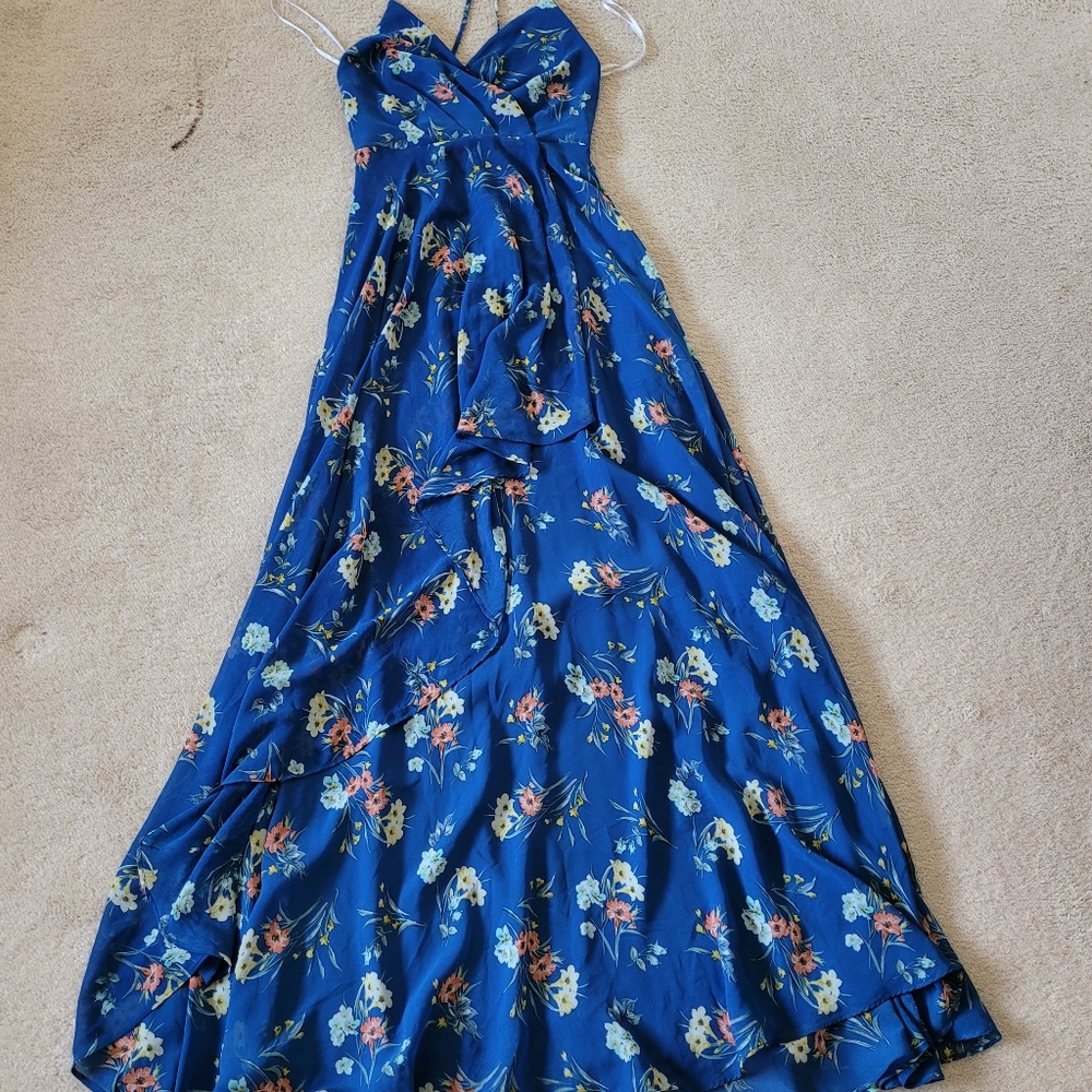maxi dress won twice
